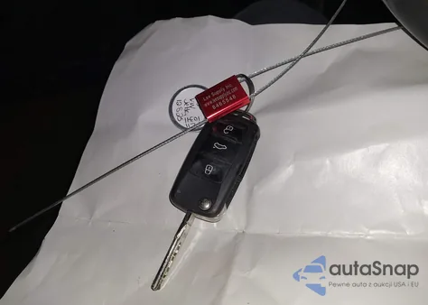 2017 Volkswagen Jetta 1.8T Sel/1.8T Sel Premium z USA, uszkodzony, nr VIN 3VWL17AJ1HM394379